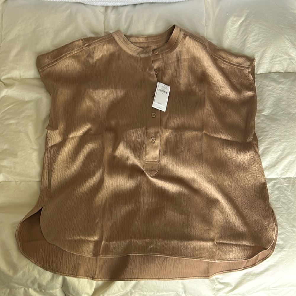 NWT Banana Republic Cap Sleeve Blouse